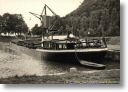 WILHELM DROSTE nach der Taufe beim Laden im Hafen Bodenwerder-Kemnade 