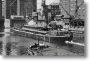 CAROLINE im Duisburger Hafen